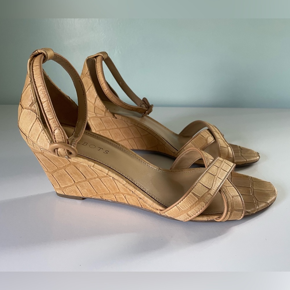 Talbots Nude Leather Sandals Heels Wedges Ankle Straps Size 9